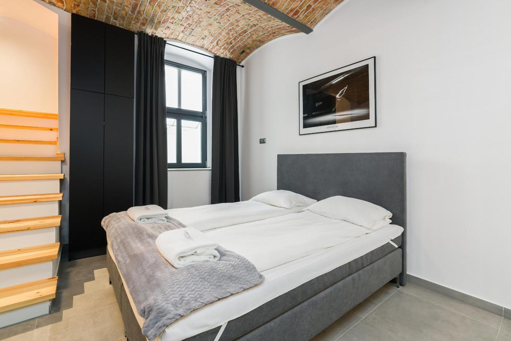 Level -1 Loft Apartments City Center By Renters Poznań Eksteriør billede